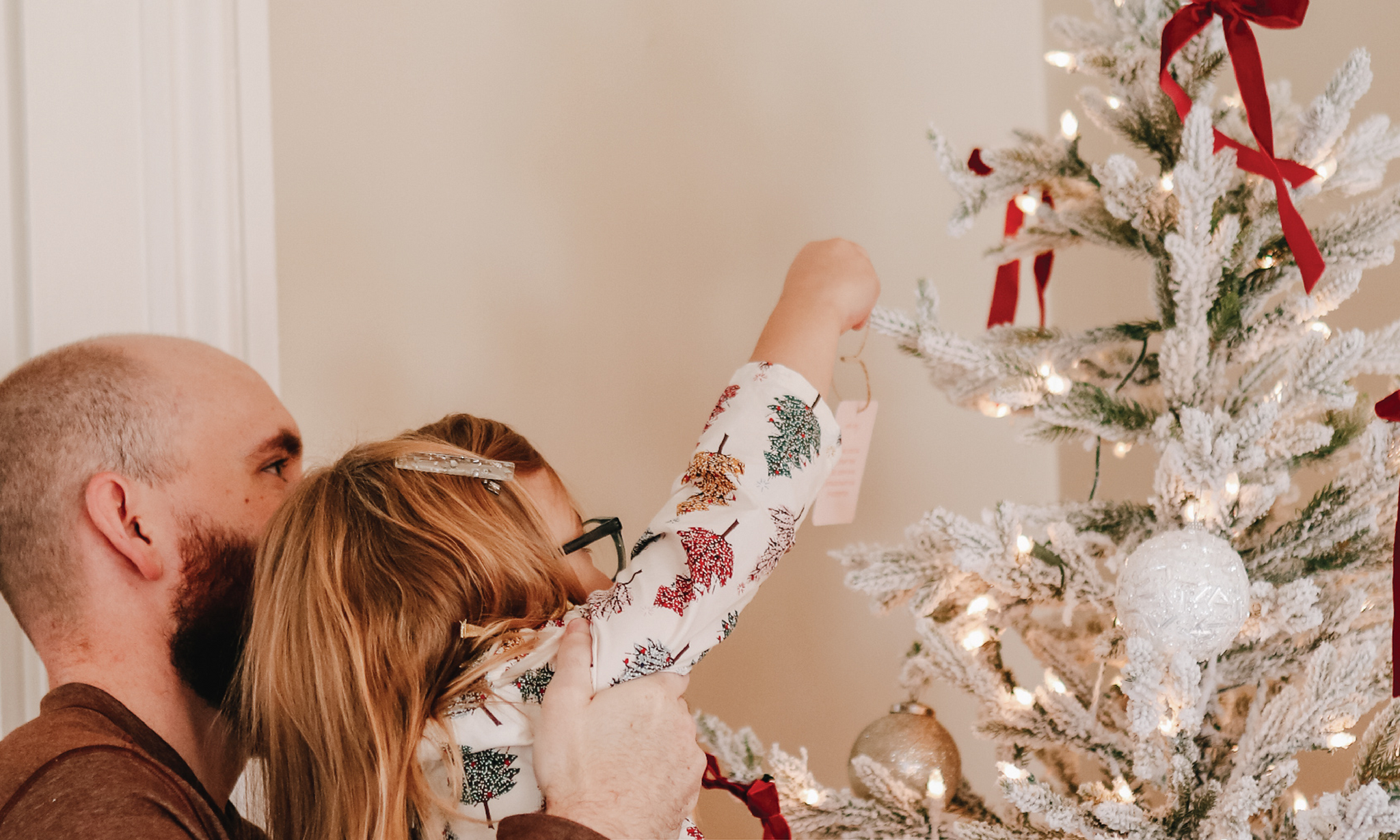 Five Minute Meditations: Seeking Hope in the Holiday Hustle | Ep. 207