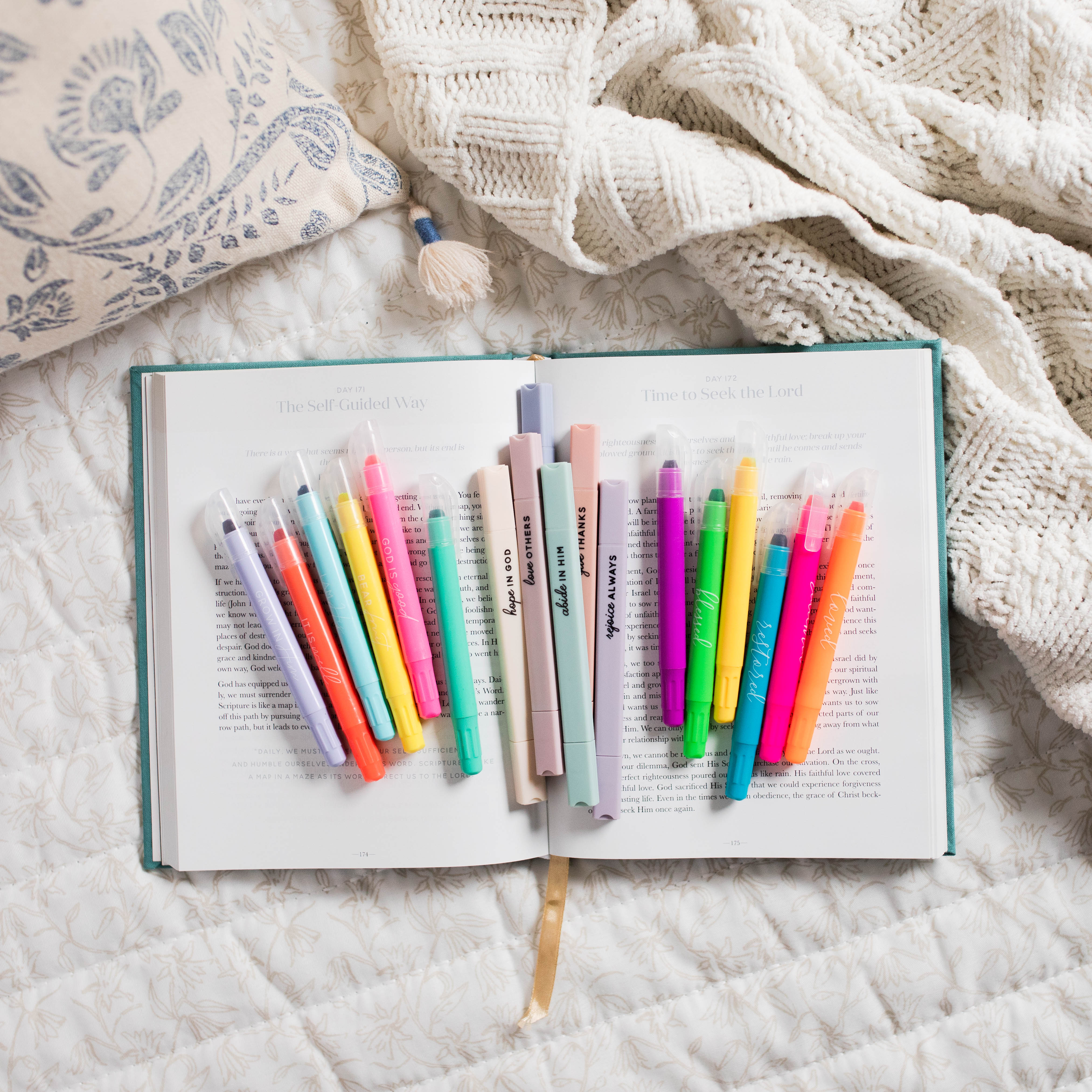 Pens/Highlighters – The Daily Grace Co.