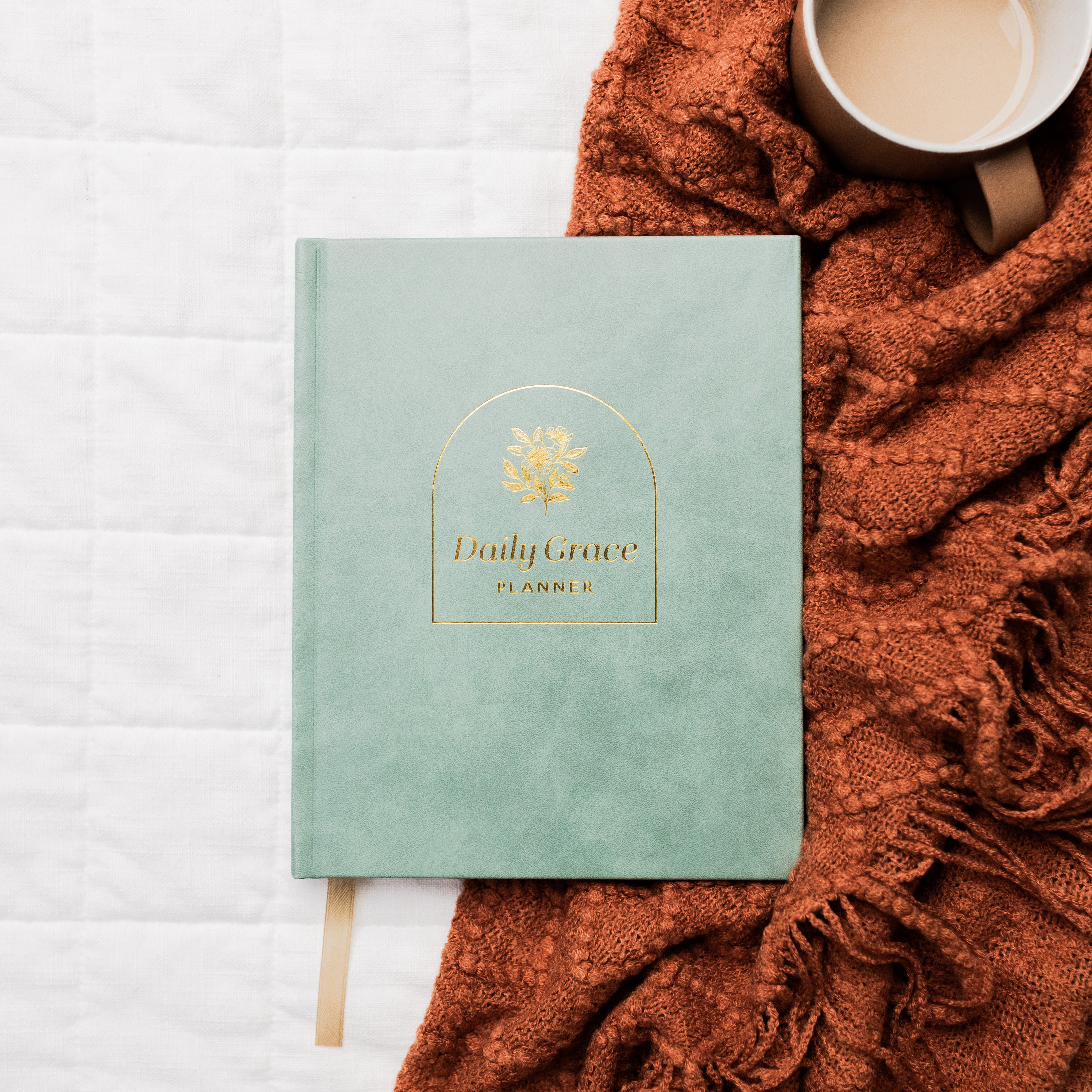 Daily Grace Planner - Linen Bound