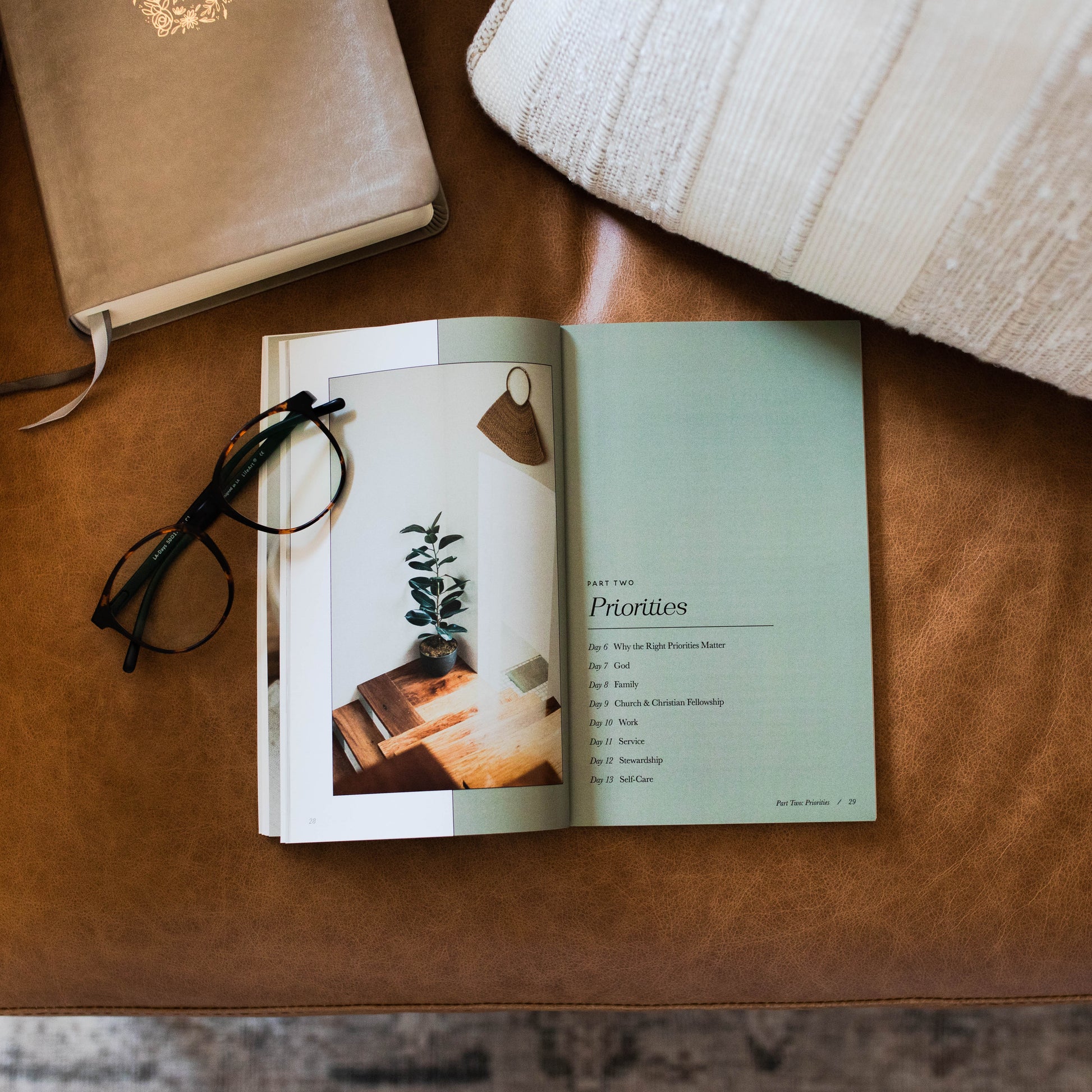 Busyness Booklet | The Daily Grace Co.