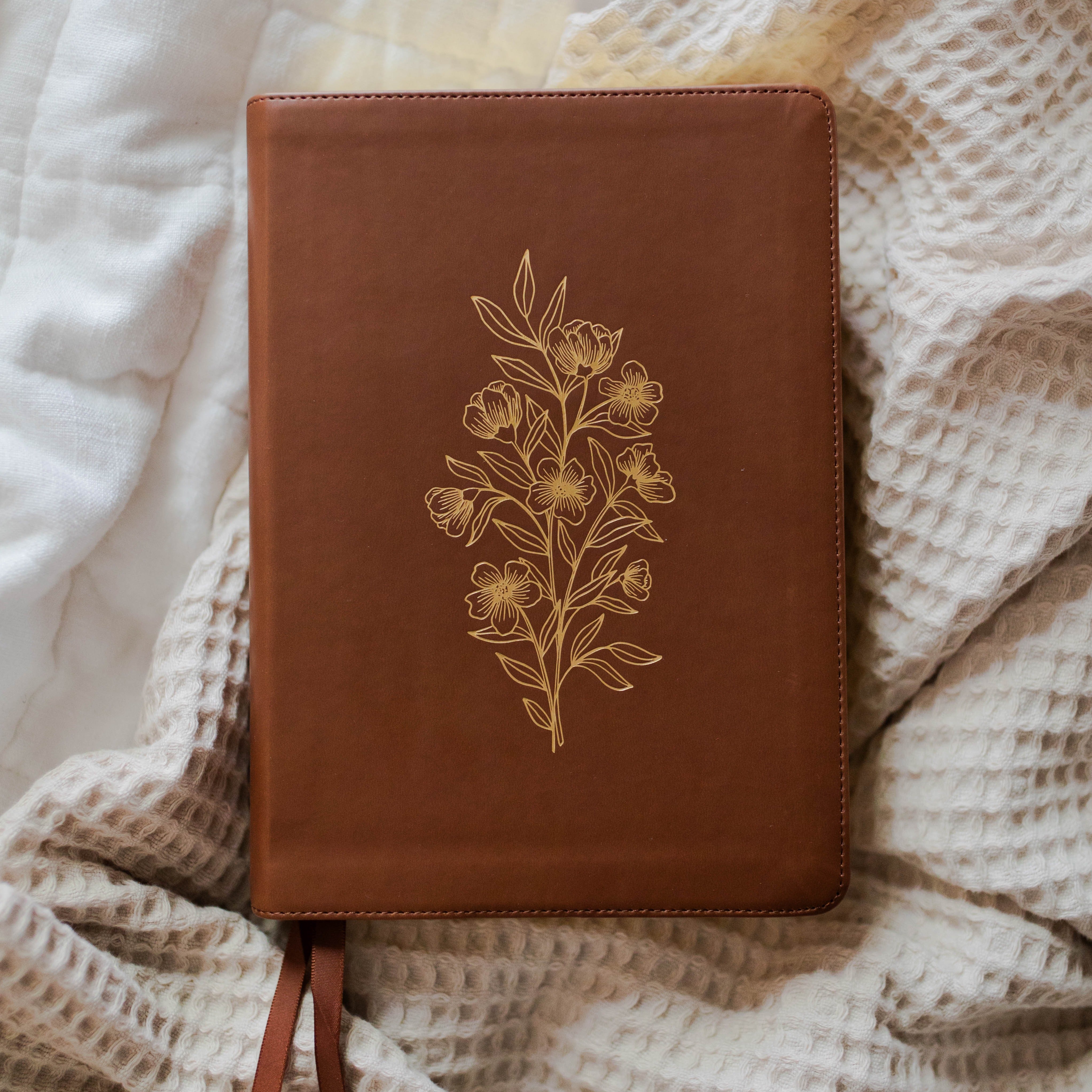 Daily Grace Co. Bible | ESV Study Bible, TruTone® | Wondrous Things ...