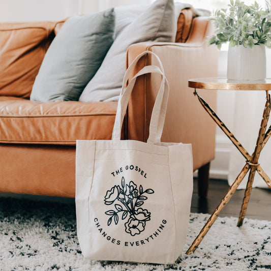 The Gospel Changes Everything Tote