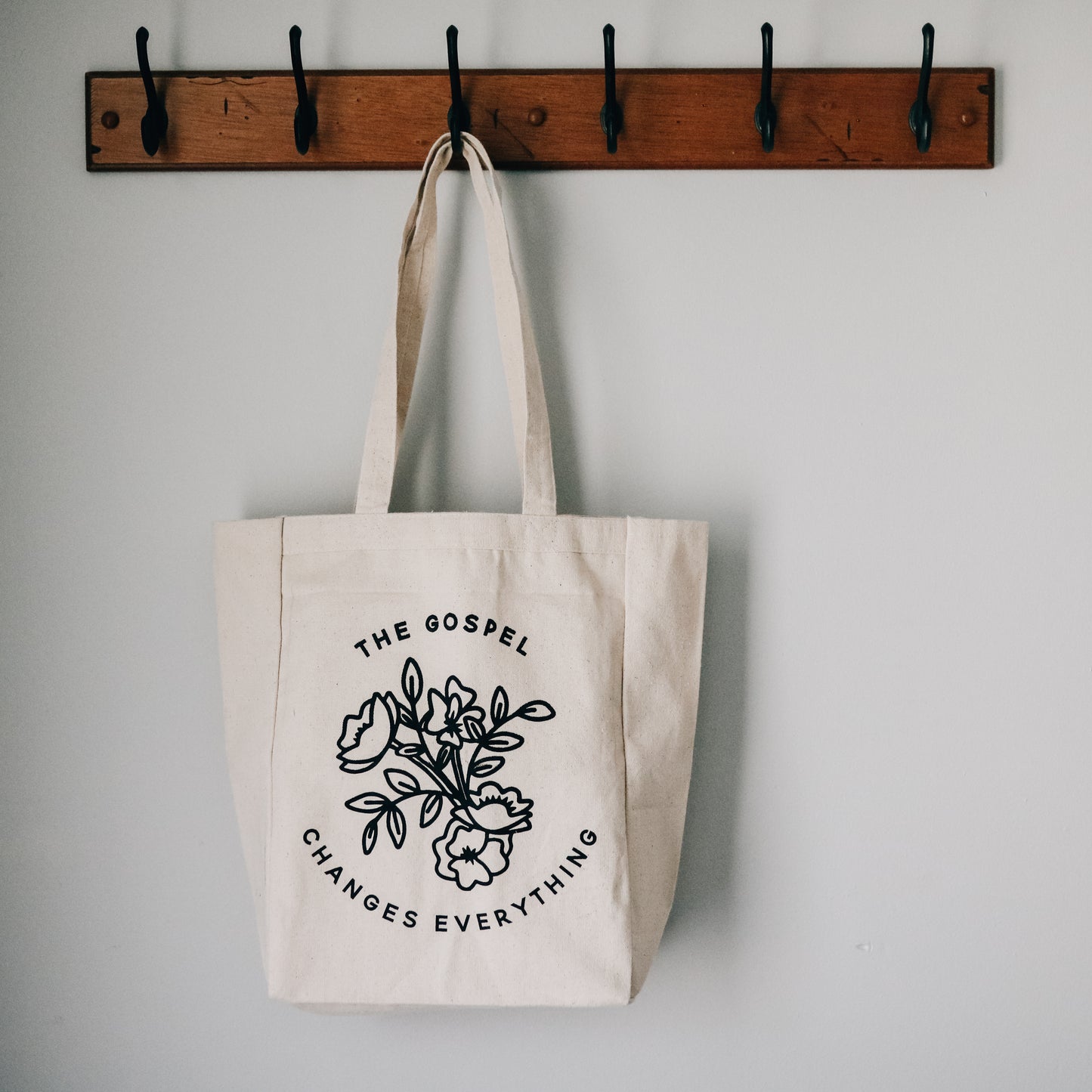 The Gospel Changes Everything Tote