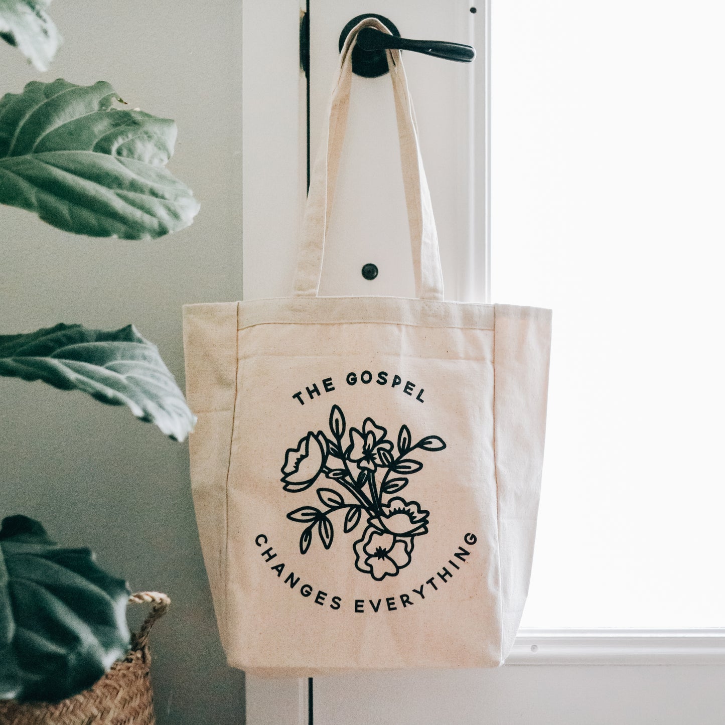 The Gospel Changes Everything Tote