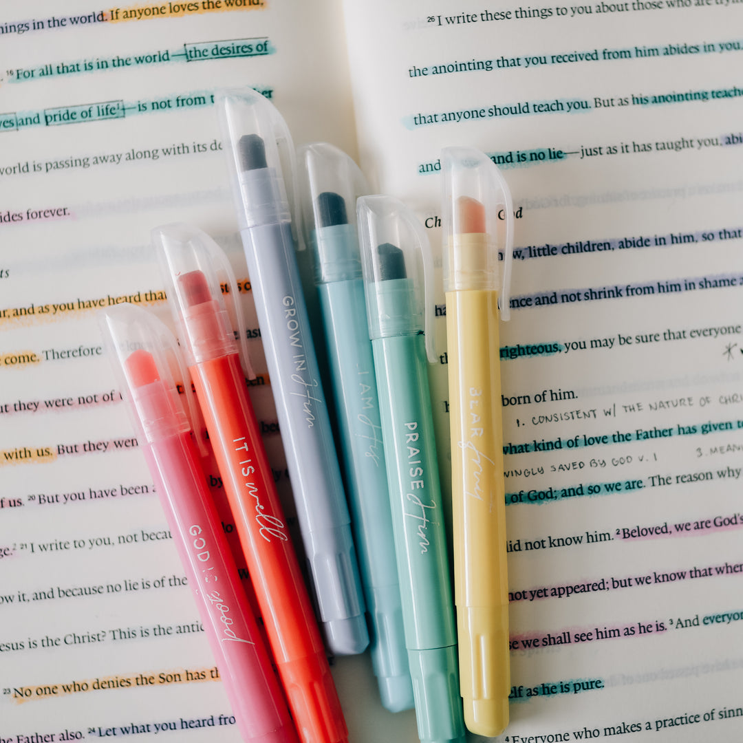 Six pastel highlighters with encouraging phrases