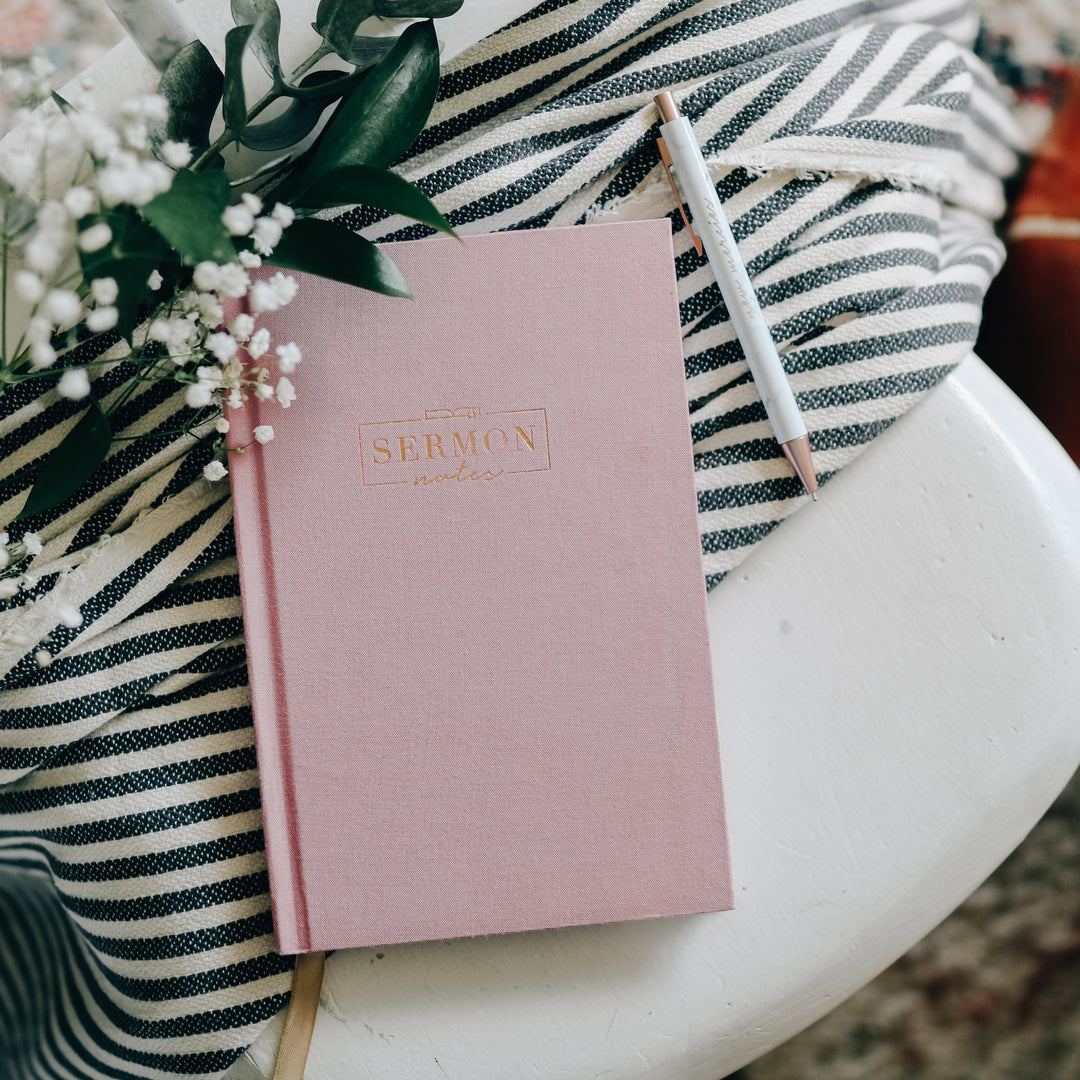 Sermon Notes Journal - Pink Linen – The Daily Grace Co.